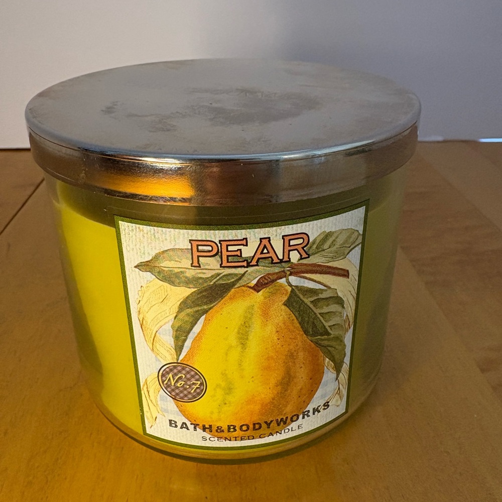 Bath & Body Works PEAR No. 7, 3 Wick Candle, 14.5 oz, Green - Discontinued